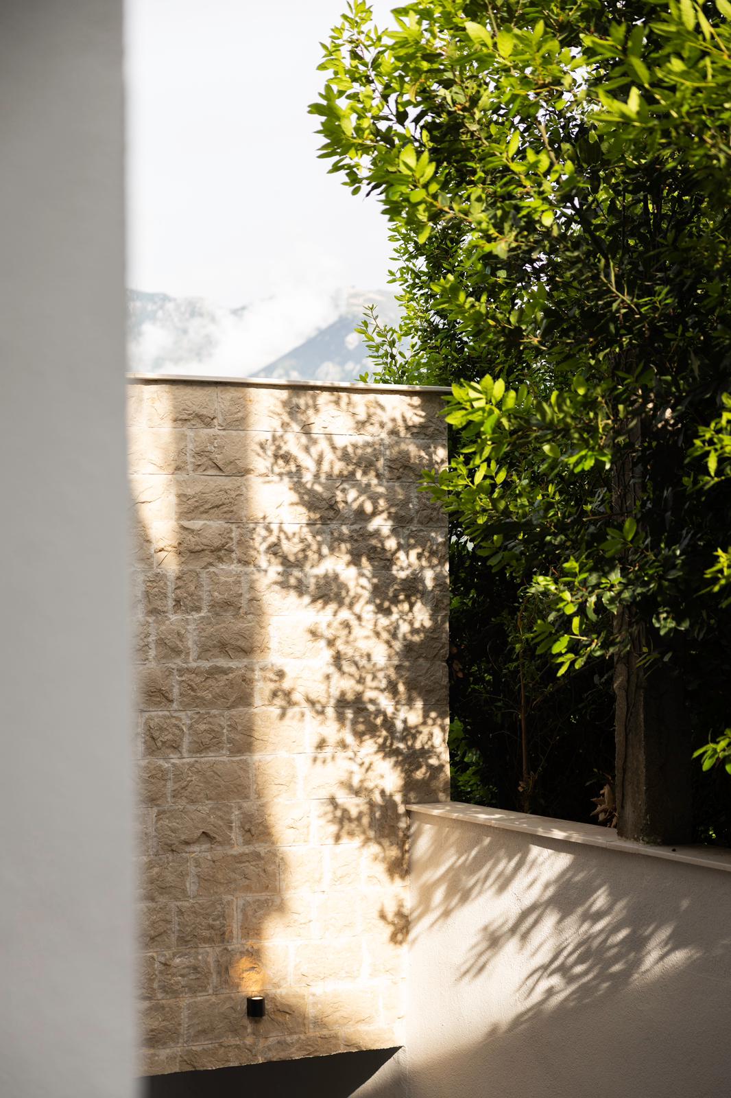 Image of Villa - 8 Bedrooms - 4 Bathrooms for Sale in Tivat-Montenegro, Image 2